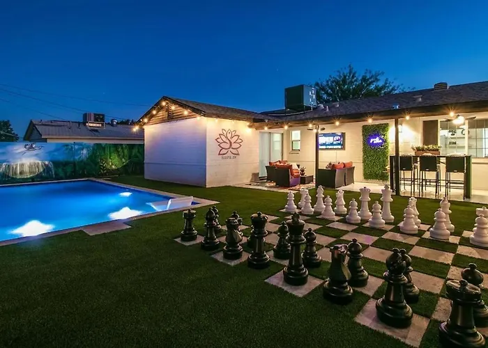 Charming Zen With Heated Pool, Pool Table, Arcade And Mini Golf. Holiday home