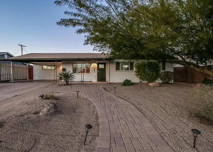Charming Zen With Heated Pool, Pool Table, Arcade And Mini Golf. * Scottsdale