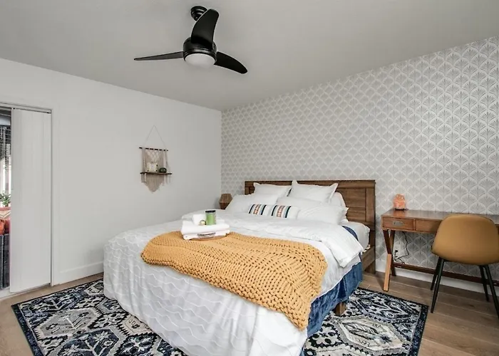Charming Zen With Heated Pool, Pool Table, Arcade And Mini Golf. Holiday home