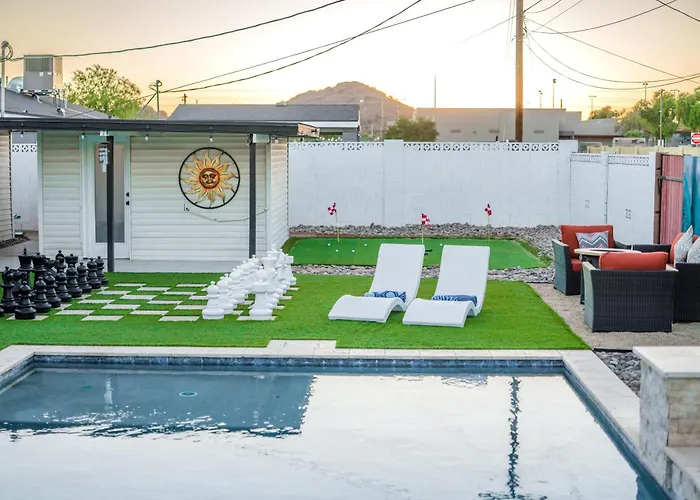 Charming Zen With Heated Pool, Pool Table, Arcade And Mini Golf. Holiday home *