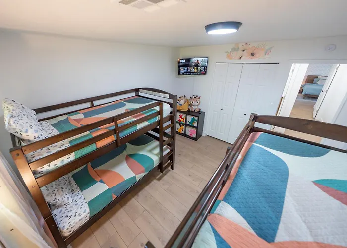 Charming Zen With Heated Pool, Pool Table, Arcade And Mini Golf. Scottsdale