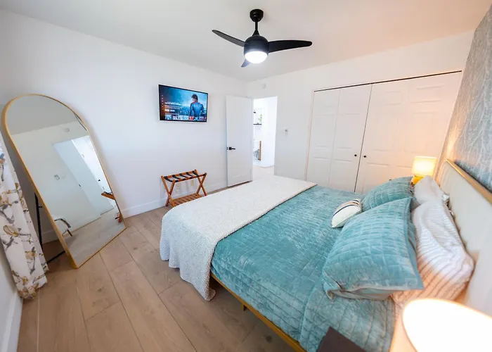 Charming Zen With Heated Pool, Pool Table, Arcade And Mini Golf. Holiday home Scottsdale