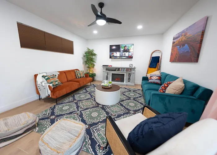 Holiday home Charming Zen With Heated Pool, Pool Table, Arcade And Mini Golf. *