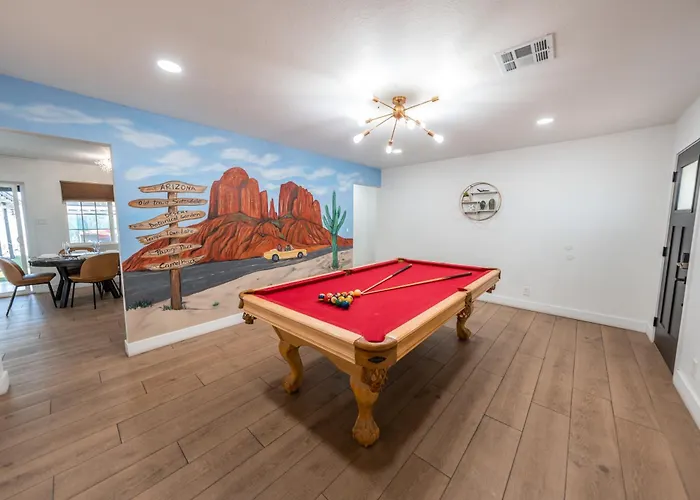 Charming Zen With Heated Pool, Pool Table, Arcade And Mini Golf. Scottsdale