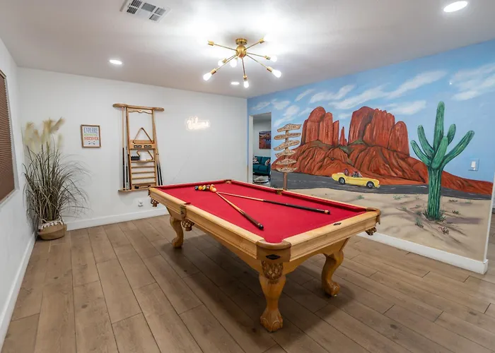 Holiday home Charming Zen With Heated Pool, Pool Table, Arcade And Mini Golf. *