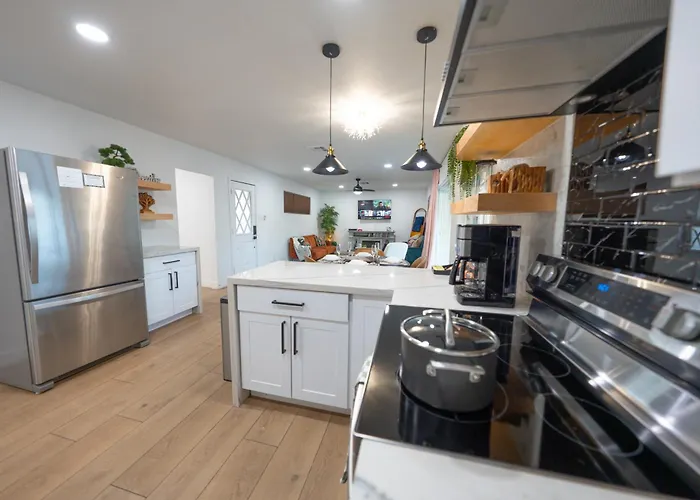Holiday home Charming Zen With Heated Pool, Pool Table, Arcade And Mini Golf. Scottsdale