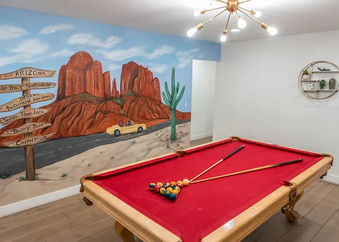 Holiday home Charming Zen With Heated Pool, Pool Table, Arcade And Mini Golf.