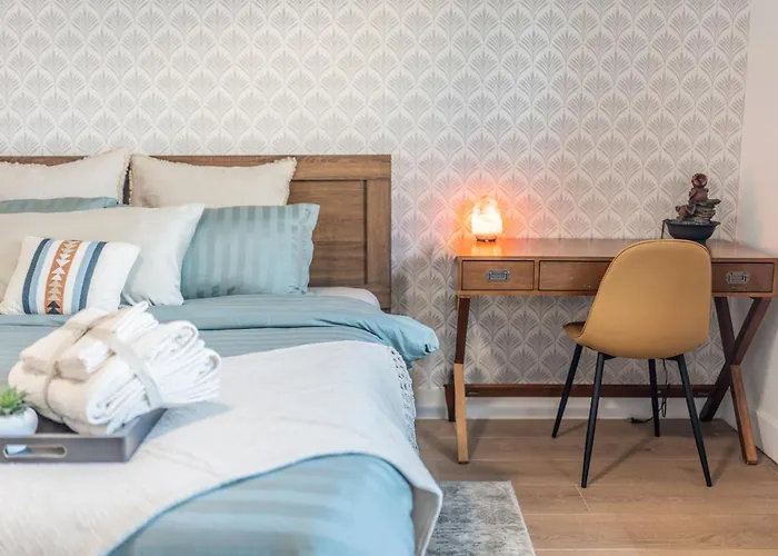 Holiday home Charming Zen With Heated Pool, Pool Table, Arcade And Mini Golf. *